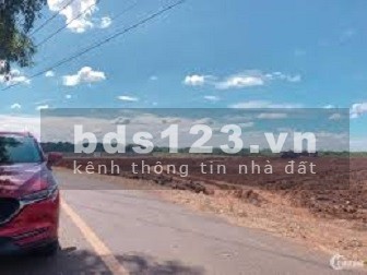 Bán nhanh 1123,5m2 đất mặt tiền khu visip giá 450 triệu giá tốt đầu tư sinh lời cao có sẵn sổ hồng