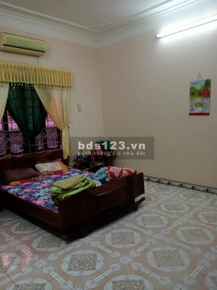 Bán nhà lô góc 4 tầng 75m2 phố Thái Thịnh cách MP 30m giá 9 tỷ liên hệ 0912442669