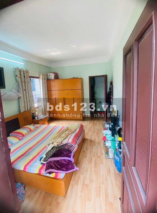 Bán nhà 3 tỷ Đức Giang Long Biên diện tích sử dụng 40,5m2 sổ đỏ sạch sẽ, bàn giao ngay