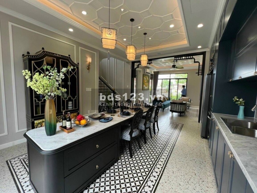 Bán nhà Bình Dương SHR vĩnh viễn - giá 2,3 tỉ còn thương lượng liên hệ 0812580307