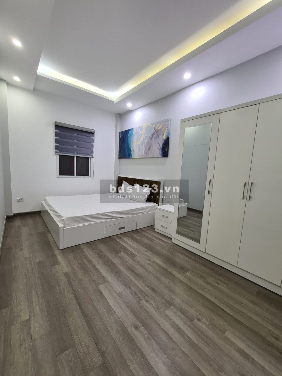 Nhà 5 tầng view Hồ Tây, ô tô đỗ cửa, vừa ở vừa là homestay, sổ đỏ chính chủ, sẵn sàng giao dịch