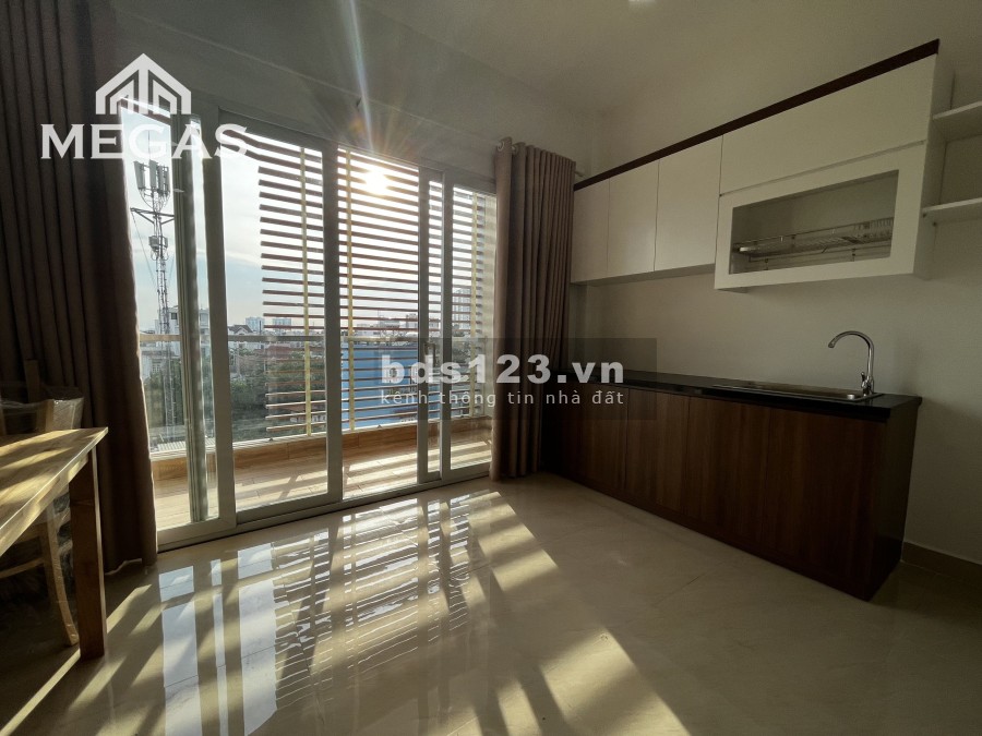 Phòng mới 100% ban công đầy đủ nội thất ngay Phan Văn Hớn - Trường Chinh lh 0778641231