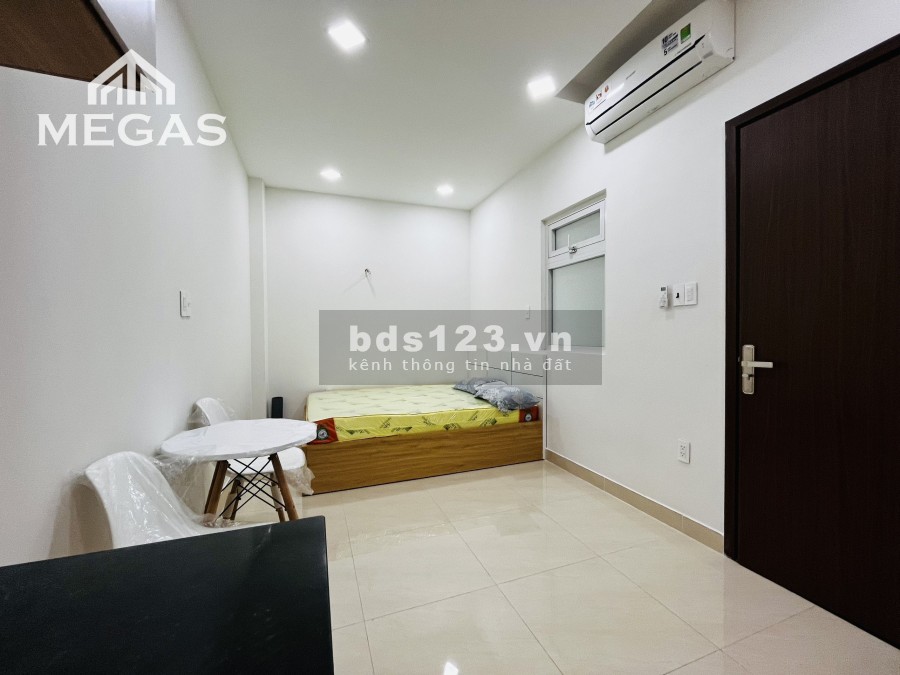 Phòng mới 100% ban công đầy đủ nội thất ngay Phan Văn Hớn - Trường Chinh lh 0778641231