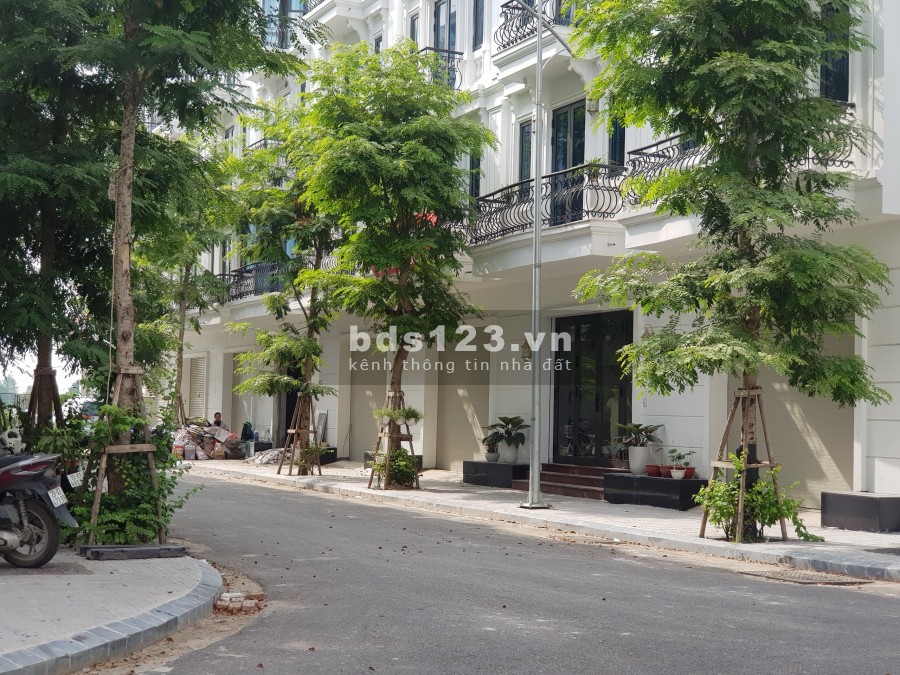 Bán nhà mặt phố Phúc La - Hà Đông 5 tầng vỉa hè rộng kinh doanh cực đẹp