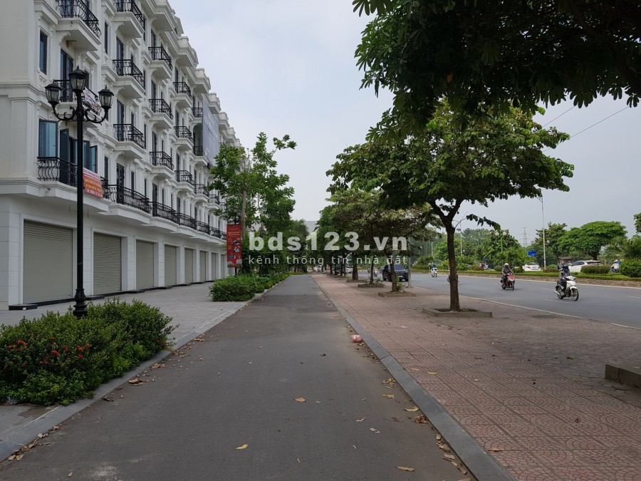 Bán nhà mặt phố Phúc La - Hà Đông 5 tầng vỉa hè rộng kinh doanh cực đẹp