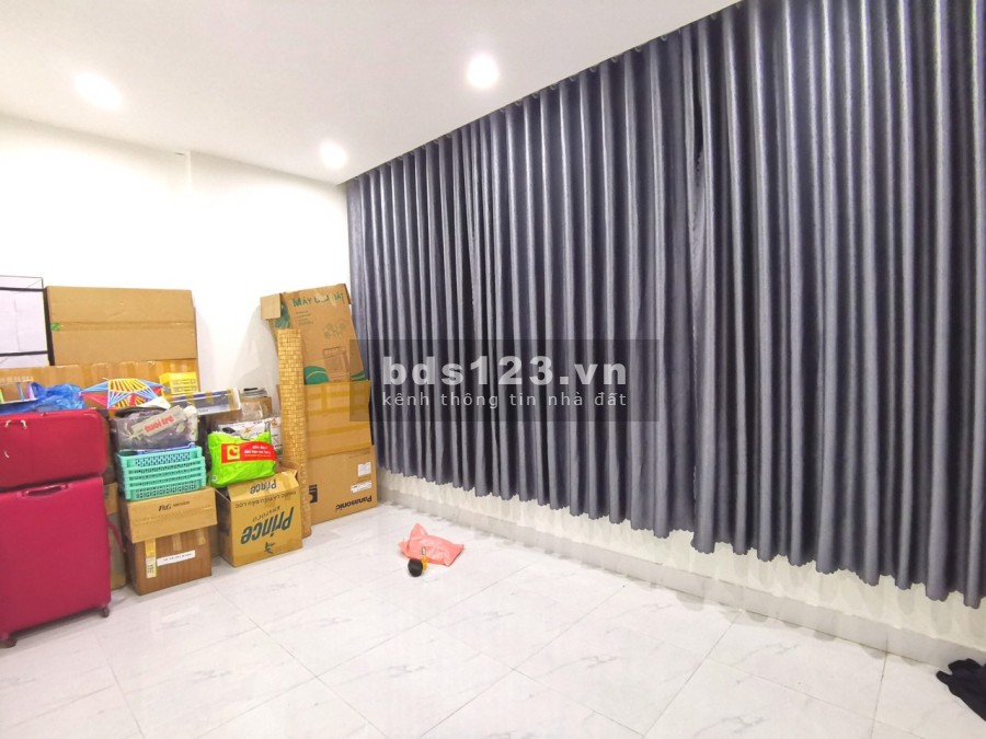 Hạ Chào, bán nhanh Kiệt Ô TÔ Trung Tâm thành phố Đà Nẵng, 5p ra sân bay