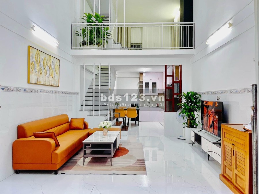 Chủ đi nước ngoài cần bán gấp nhà kề Nam Việt Á tiện ích đầy đủ, khu dân cư đông đúc