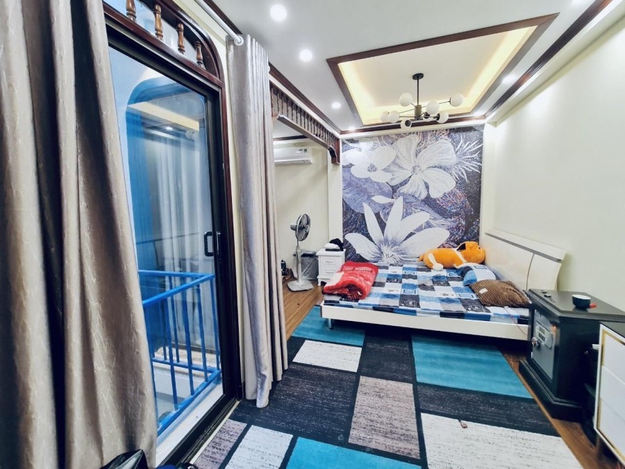 Bán gấp nhà Lê Đức Thọ, dtsd 51m2, 5 tầng, ô tô, kinh doanh, 3.9 tỷ, liên hệ 0961905298