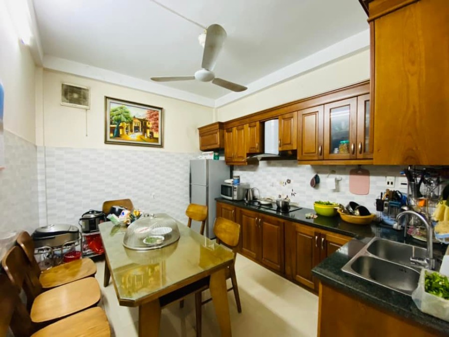 Bán Nhà ngõ 155 Cầu Giấy nhà mới tặng nội thất diện tích 36m2 5 tầng giá bán 5.5 tỷ