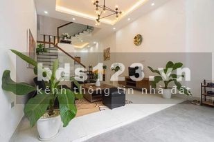 Nhà đẹp hiếm Doãn Kế Thiện, ô tô tránh nhau, diện tích sử dụng 35m2, 3 tầng, giá 6.2 tỷ
