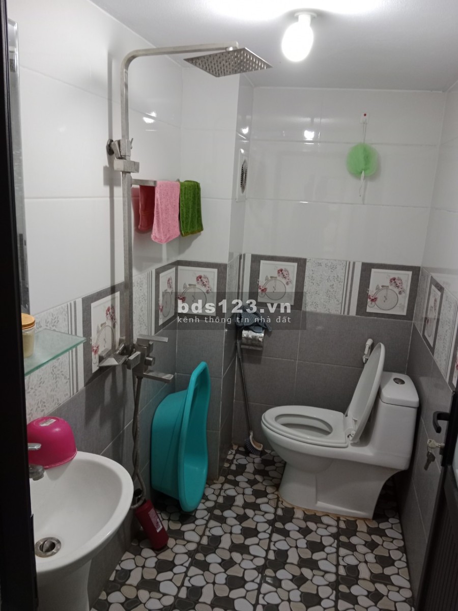 Bán nhà đường Quyết Thắng, tổ 8 Yên Nghĩa, Hà Đông, DT 53m2, đường rộng 6m, chỉ hơn 3 tỷ
