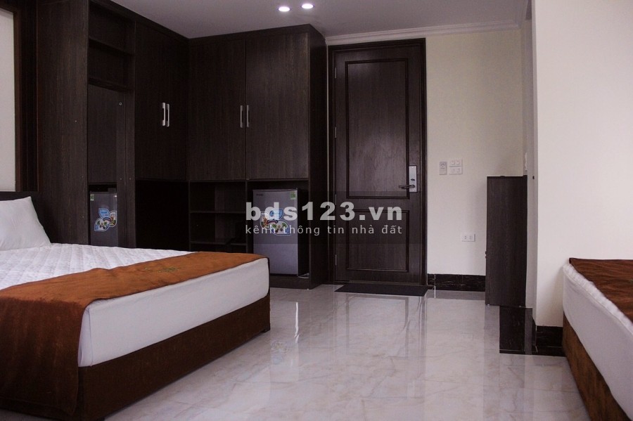 Bán khách sạn 3 sao DT 324m2 x 6 tầng, MT 18m, 40 phòng kinh doanh quần thể FLC Sầm Sơn Thanh Hóa