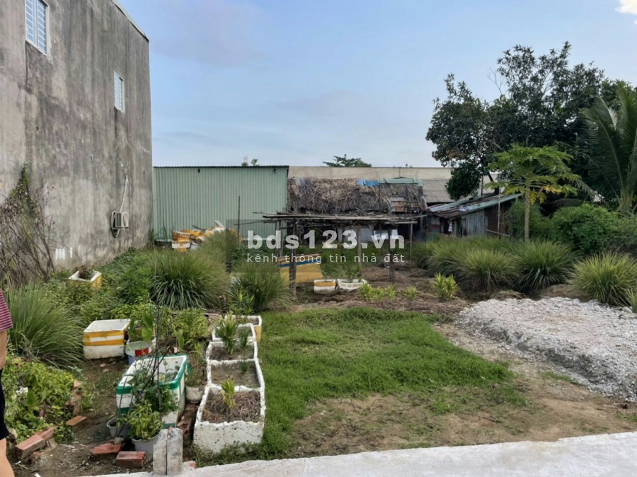 Bán đất hẻm xe tải diện tích 80m thổ cư gần chợ Lò Lu, Quận 9 sổ chính chủ