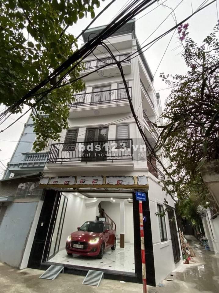 Bán nhà đẹp khu Trung tâm Quận Hoàng mai, diện tích 50m2, giá 5,65 tỉ , ô tô vào nhà
