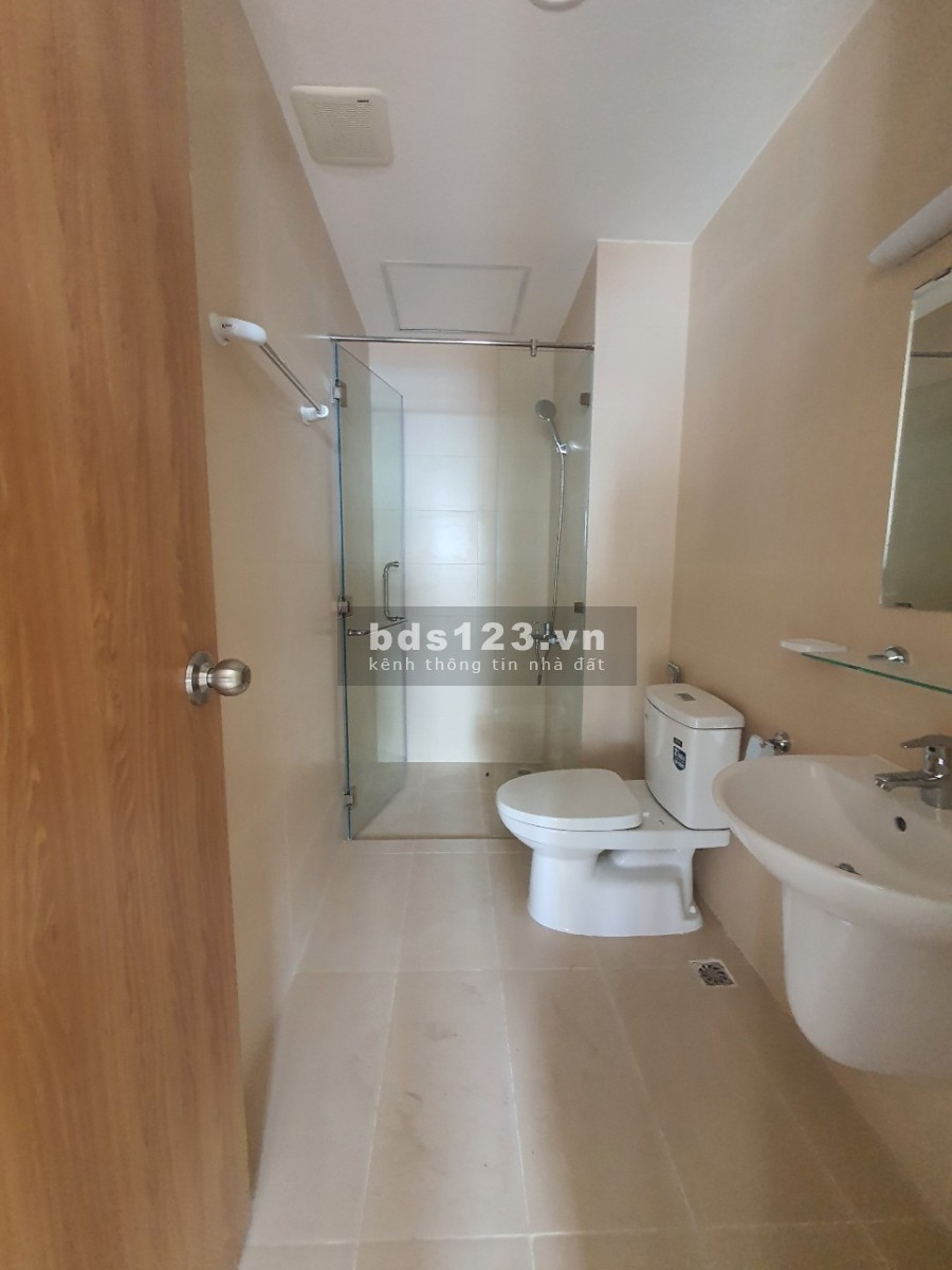 Bán căn hộ Carillon 7 diện tích sử dụng 70m2, giá 2.75 tỷ, diện tích 65m2, giá 2.6 tỷ