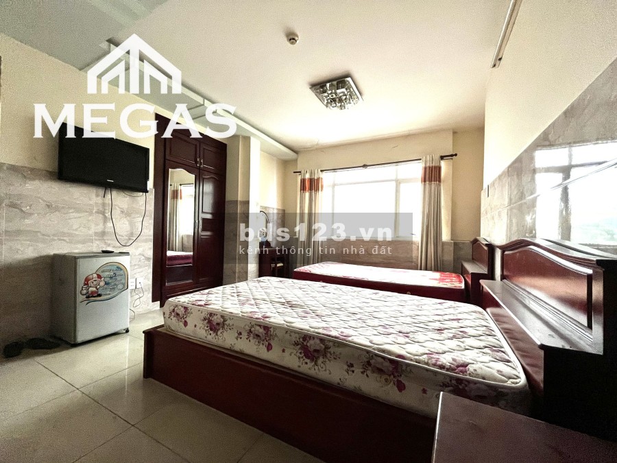 Căn hộ full nội thất ban công riêng cửa sổ to ngay cầu vượt An Sương chợ Lạc Quang