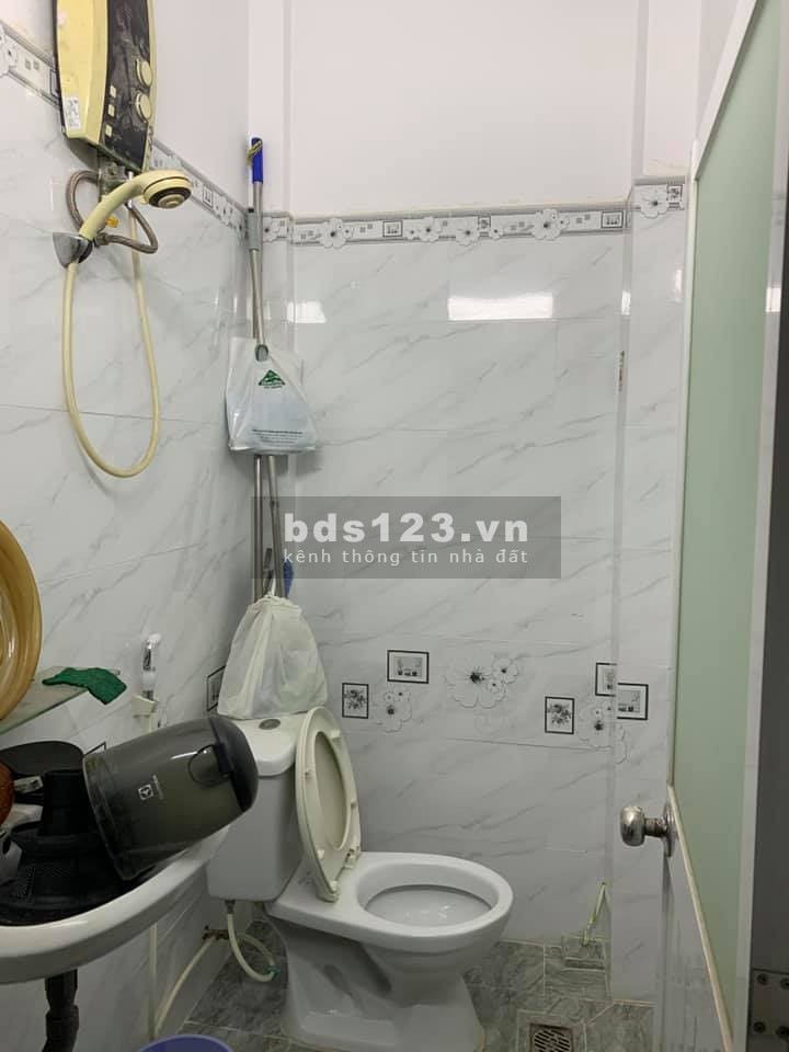Bán nhà 618 Quang Trung, diện tích 50m2, dtsd 3x16m sổ vuôn vức, giá bán 4.x tỷ.