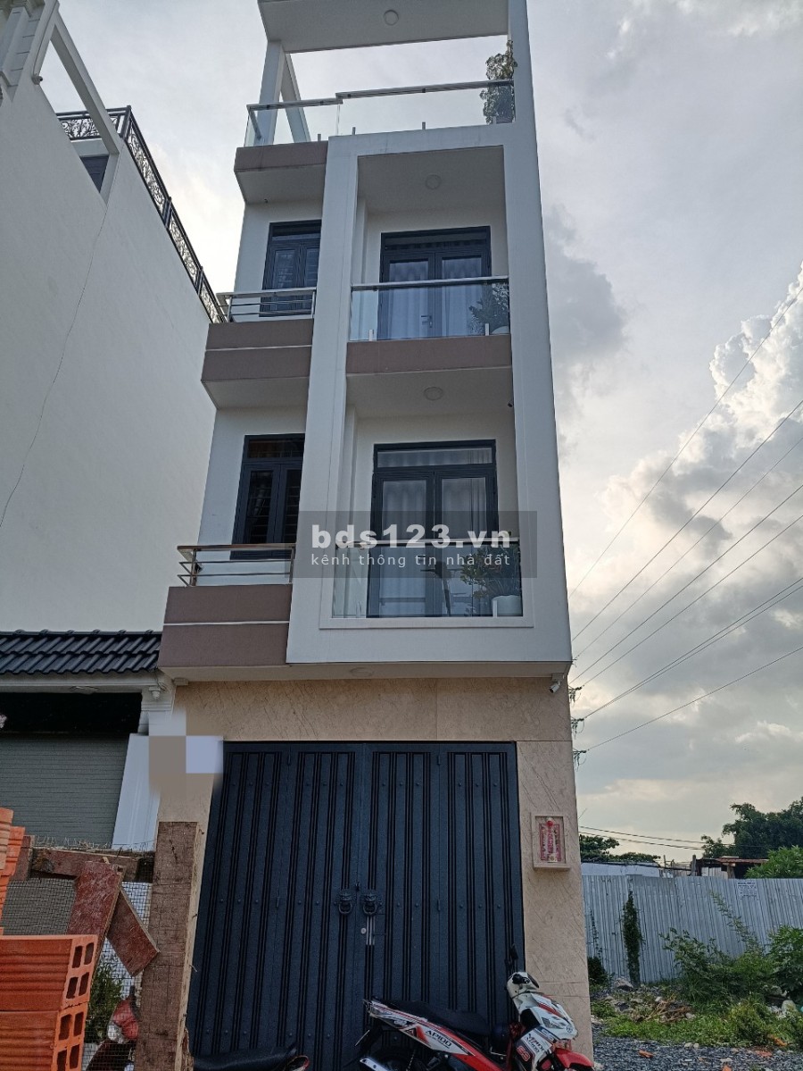 Nhà DTSD 200,4m2 gần bến xe Miền Tây đường Kinh Dương Vương có sổ hồng riêng