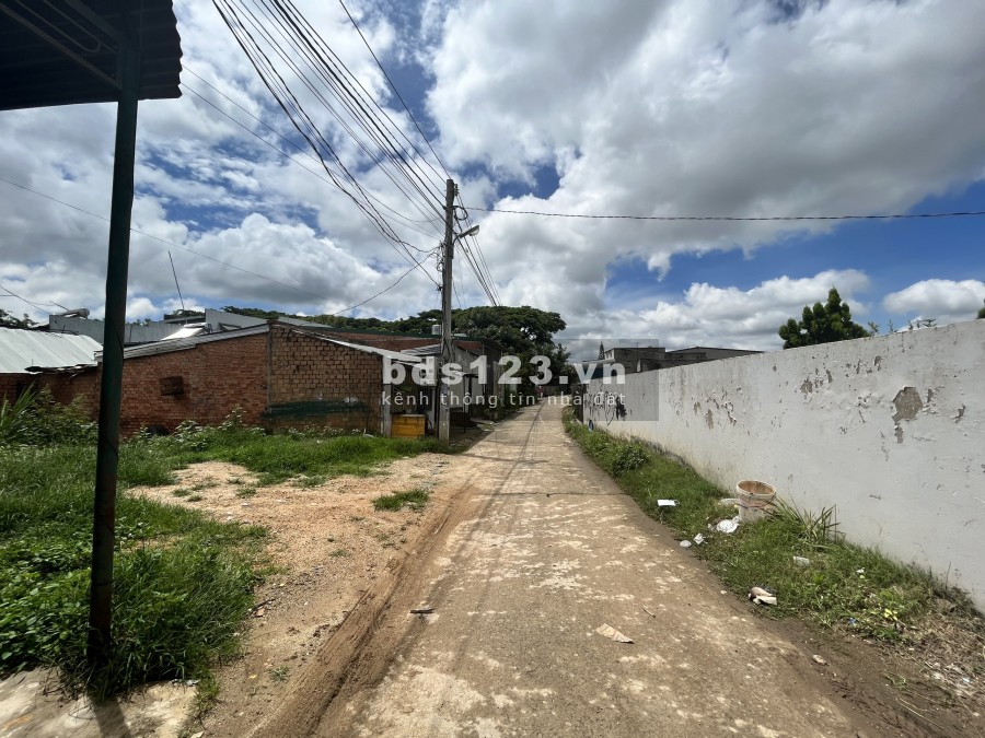 Bán đất + nhà(11x14) trung tâm Phú Hội Đức Trọng Lâm Đồng liên hệ 0931 326 025