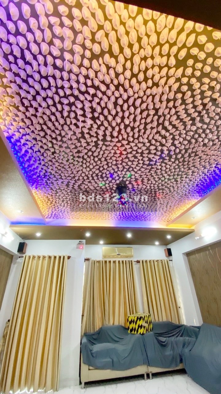 Bán nhà nguyên căn đẹp ngang 5m mặt tiền hẻm kinh doanh, sổ hồng công chứng ngay