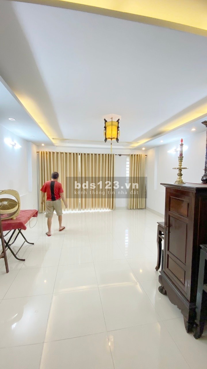 Bán nhà nguyên căn đẹp ngang 5m mặt tiền hẻm kinh doanh, sổ hồng công chứng ngay