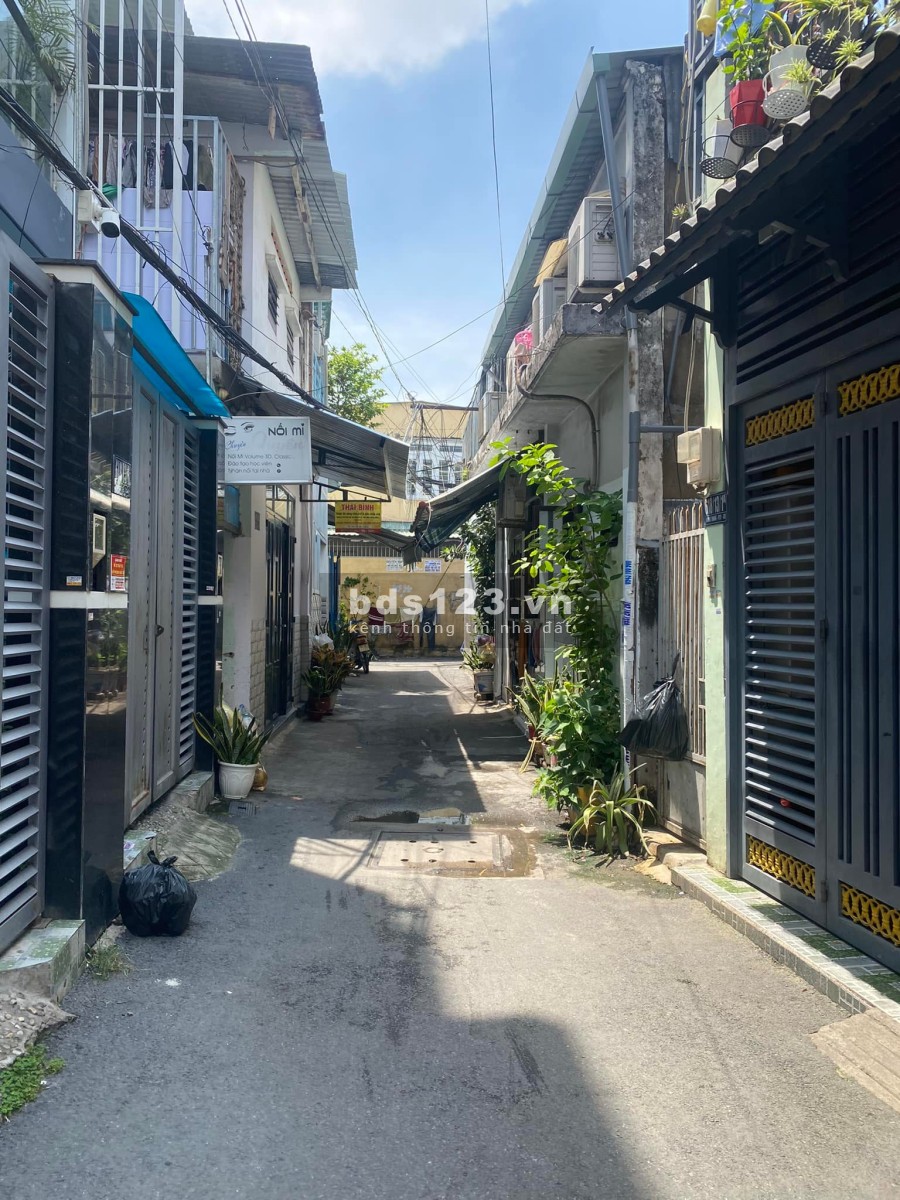 Bán nhà 618 Quang Trung, diện tích 50m2, dtsd 3x16m sổ vuôn vức, giá bán 4.x tỷ.