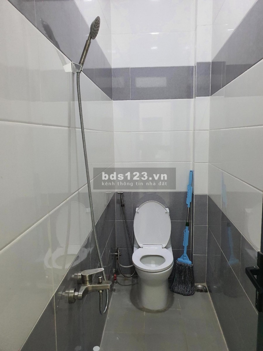 Chính chủ bán nhà dẹp 4 tầng BTCT đường Bùi Tư Toàn, An Lạc, Bình Tân, HXH 4M, 40M2, giá 4.4 tỷ