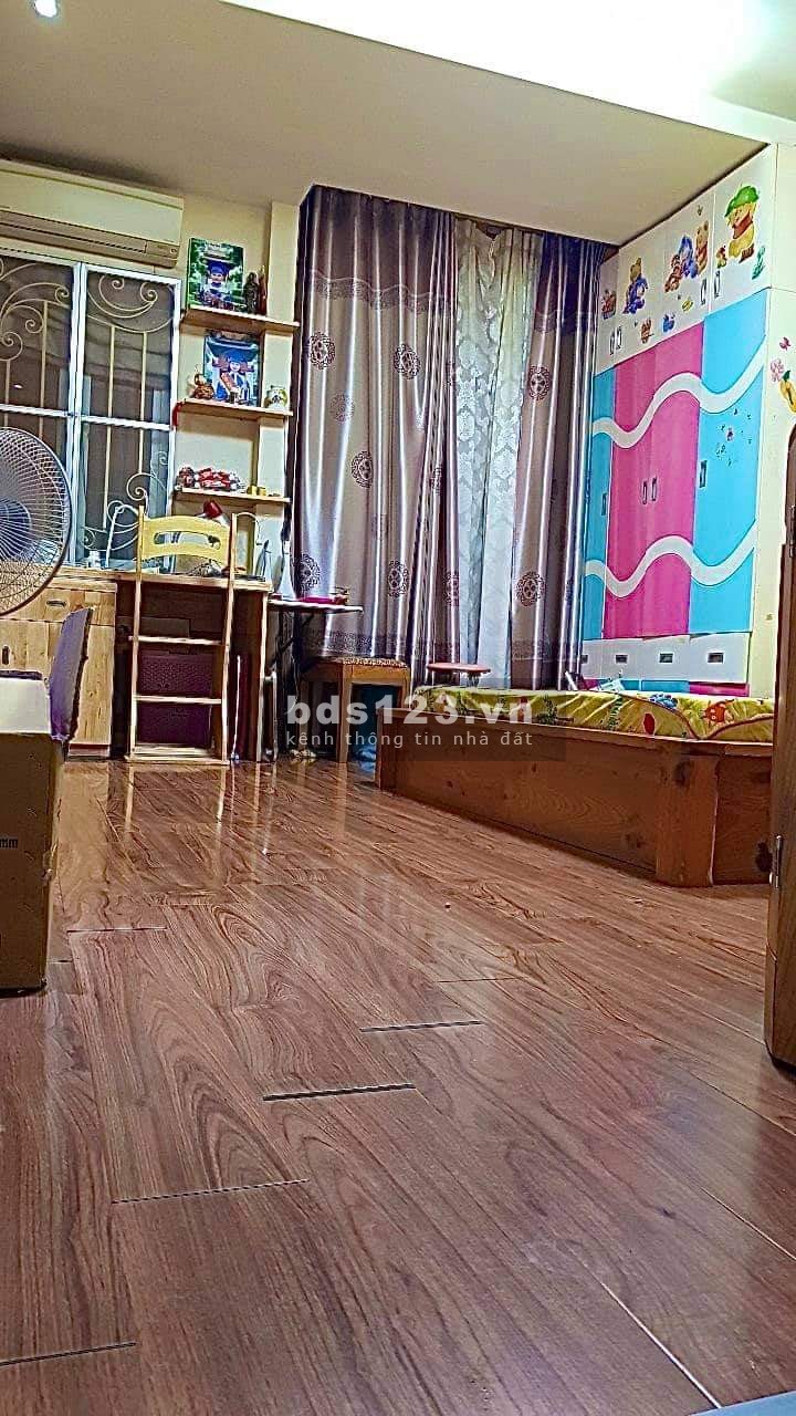 Nhà dân xây tổ 10 Yên Nghĩa, Hà Đông, dtsd 50m2, 4 tầng, ô tô đỗ cổng chỉ hơn 3 tỷ