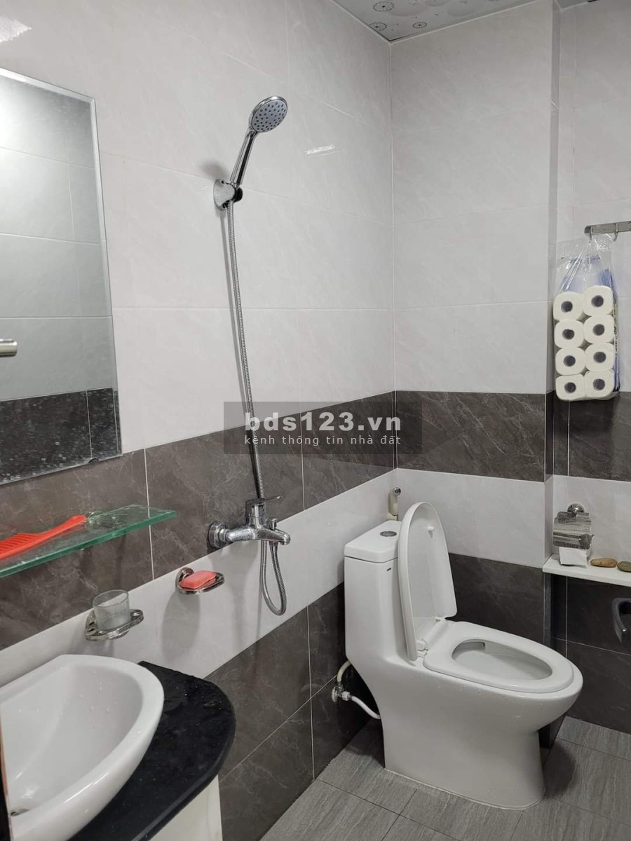Dân xây 2022 tổ 10 Yên Nghĩa, Hà Đông, DT 40m2, 4 tầng, kinh doanh, oto đỗ cổng, chỉ hơn 2 tỷ
