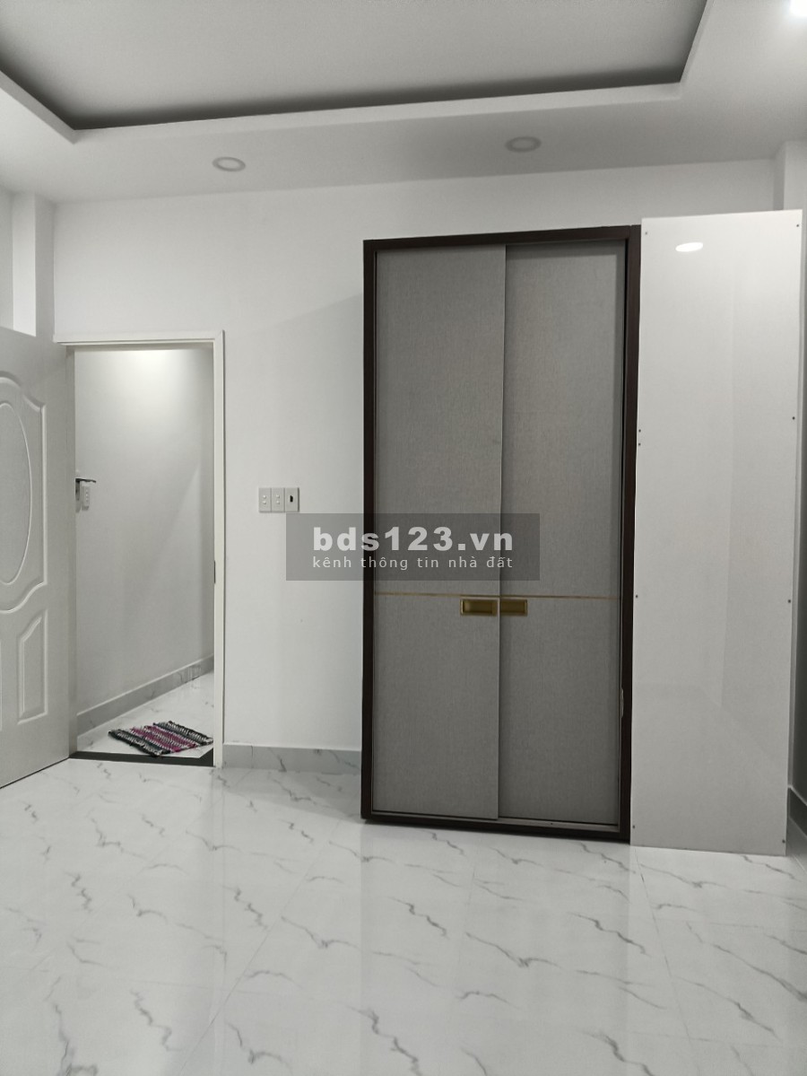 Nhà DTSD 200,4m2 gần bến xe Miền Tây đường Kinh Dương Vương có sổ hồng riêng