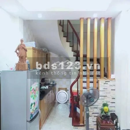 Chính chủ bán nhà ngõ Trại Cá, ngõ Thông, nhà đẹp 5 Tầng, tặng full nội thất lh 0922695912