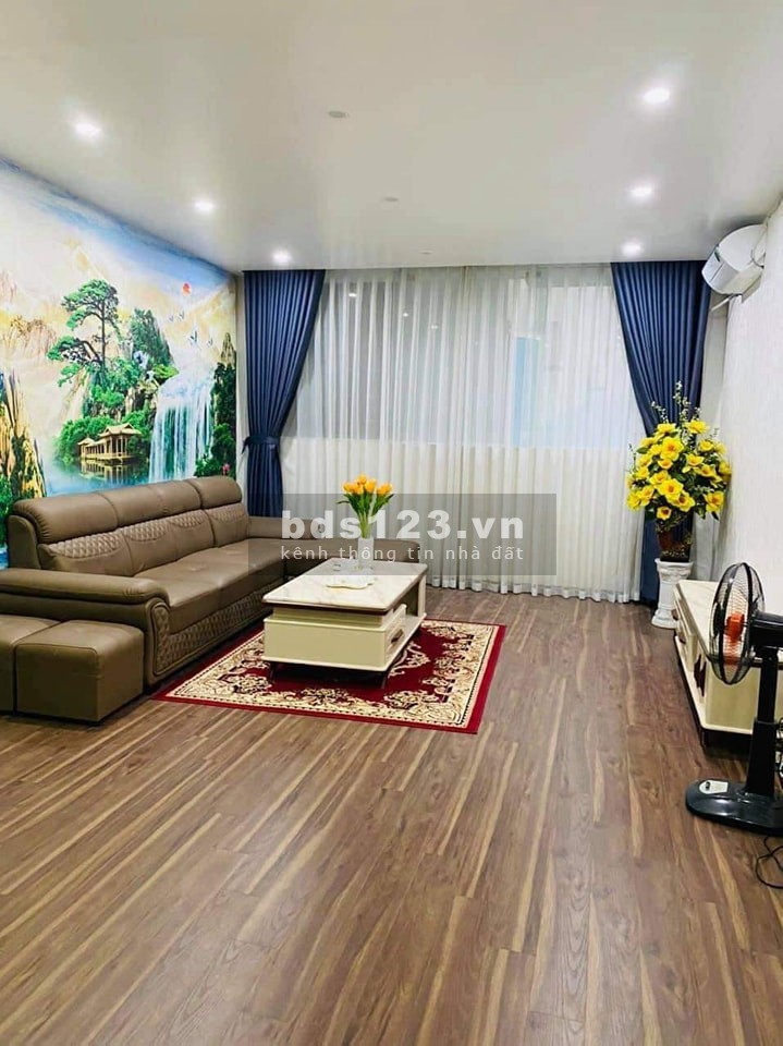 Bán nhà 45m x 6 tầng, ô tô 7 chỗ đỗ cửa, khu trung tâm, có thang máy, giá bán nhỉnh 6 tỷ
