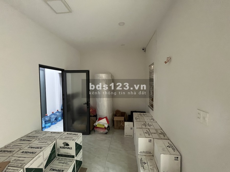 Cho thuê mặt bằng tầng trệt nhà ở diện tích sử dụng nguyên tầng 110m2 - Quận 2