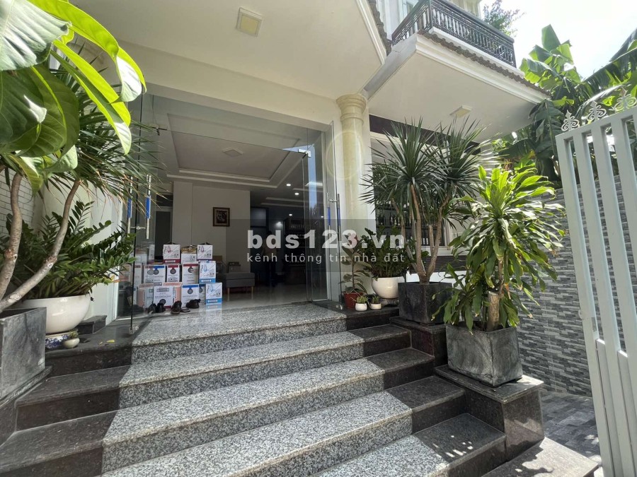 Cho thuê mặt bằng tầng trệt nhà ở diện tích sử dụng nguyên tầng 110m2 - Quận 2