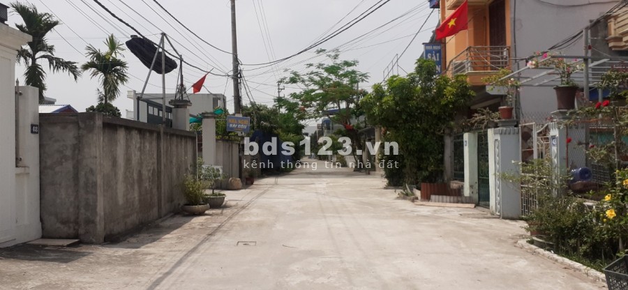 Đất 3 mặt đường, trong đó có 1 mặt đường khu đô thị Mỹ Trung 180m2, có sẵn nhà 2 tầng còn tốt