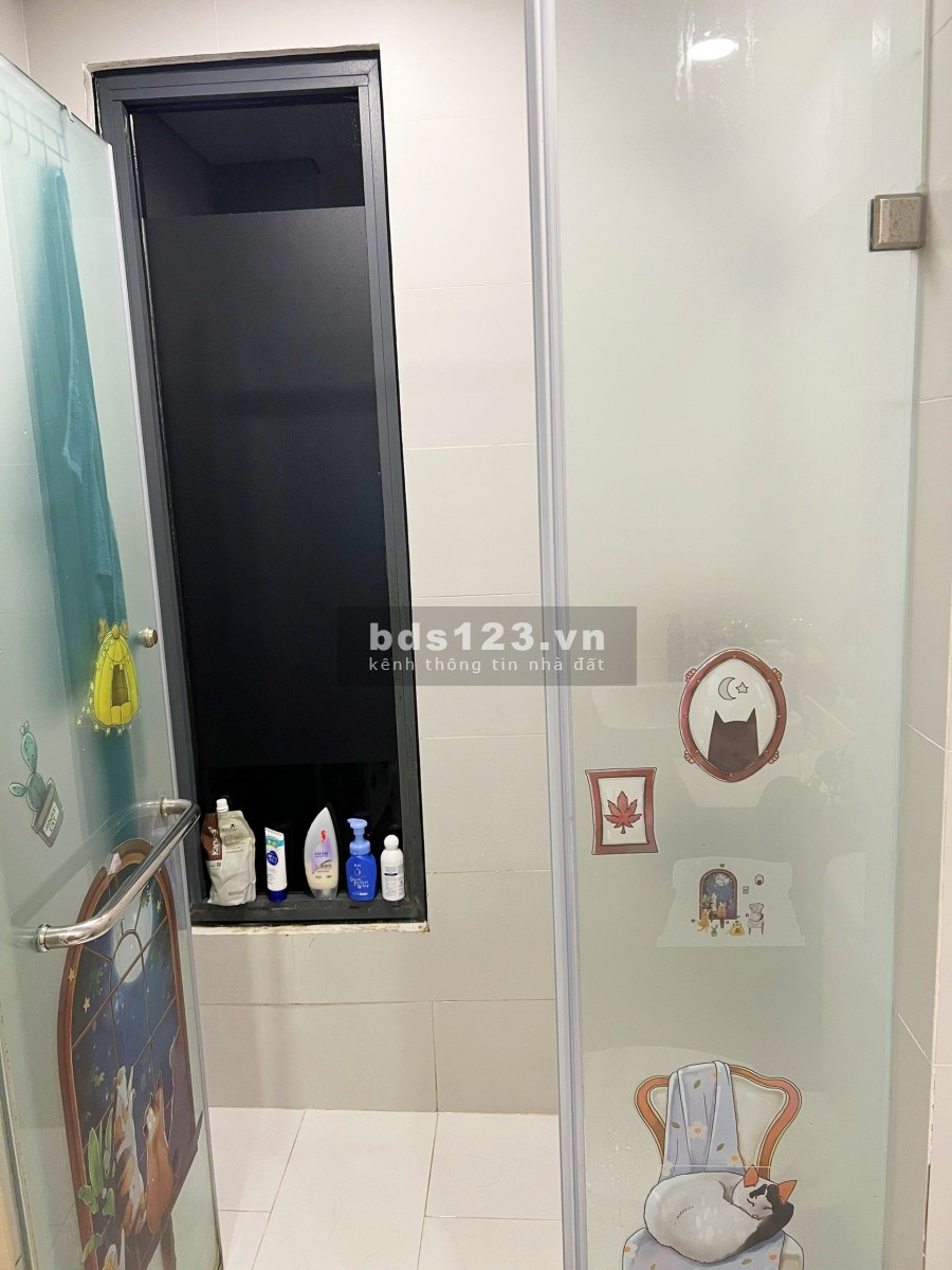 Bán Chung cư tầng 6 WestBay- Ecopark, diện tích sử dụng 65m2, giá bán 2.1 tỷ