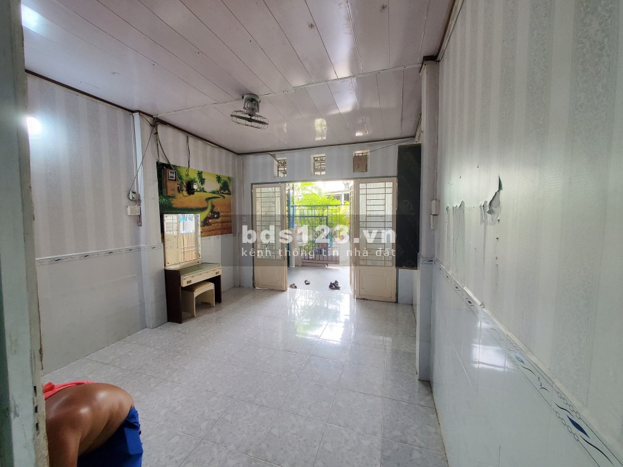 Cho thuê nhà nguyên căn hẻm xe tải 730 Huỳnh Tấn Phát 6 triệu/tháng, khu dân cư