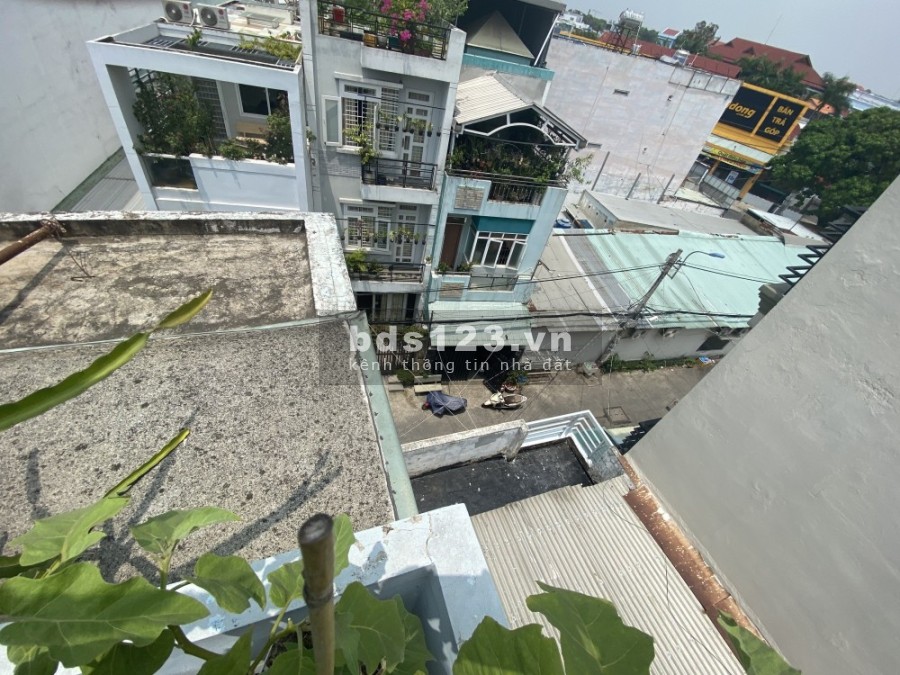 Bán gấp nhà hẻm xe hơi đường Trường Chinh (4x15) 4 tầng Tân Phú giá bán chỉ 6 tỷ 3