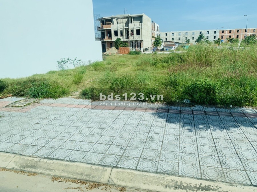 Đất nền phân lô, thổ cư 100%, sẵn sổ mua đi công chứng ngay sổ hồng riêng, lh 0901244651
