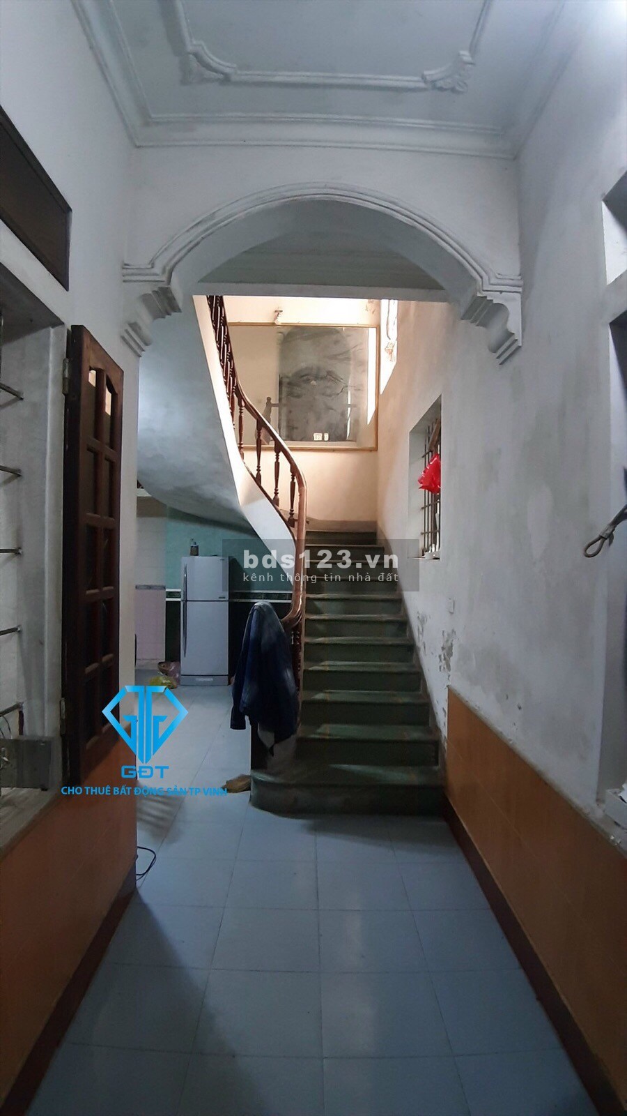 Cho thuê nhà nguyên căn mặt tiền đường Nguyễn Du, giá 12 triệu/tháng, diện tích 200m2