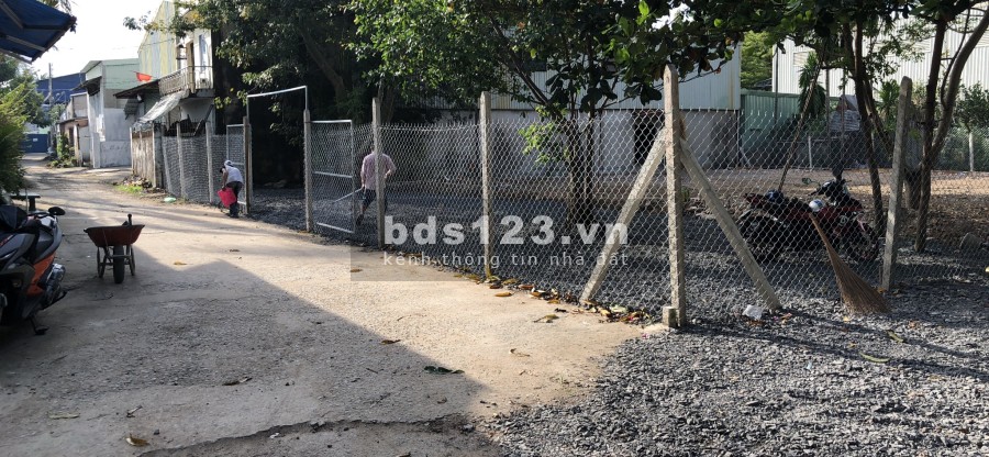 Chính chủ cho thuê đất 2 mặt tiền lô góc Quận 12, liên hệ 0909079298 giá rẻ nhất thị trường