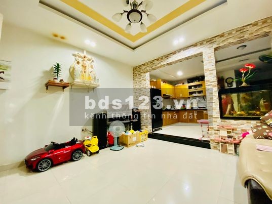 Gấp bán nhà hẻm xe hơi Phú Trung Tân Phú 77m2, ngang 6m, nở hậu, giảm 2OO Triệu