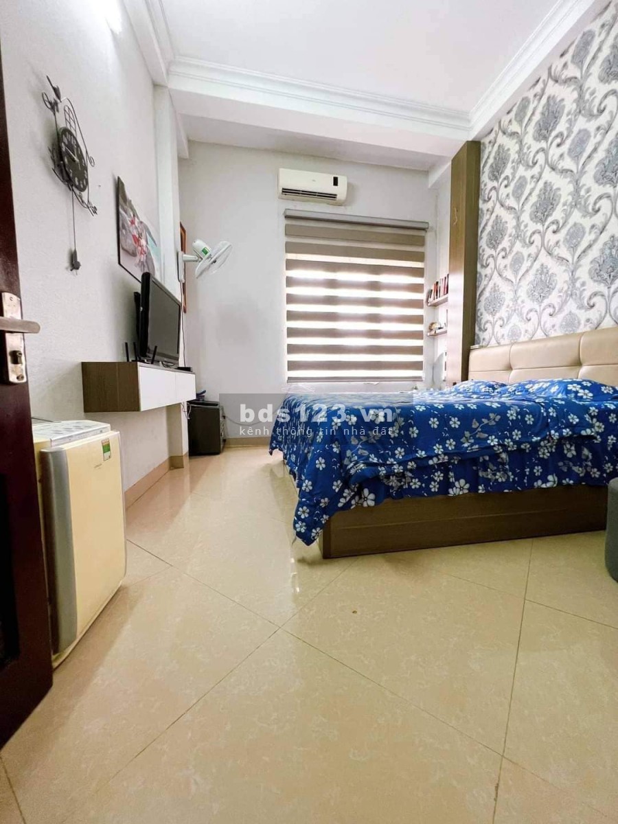 Bán nhà Quan Nhân, cực hiếm, nhà đẹp ở luôn, mặt ngõ kinh doanh, 32m2x5t, giá 3,65 tỷ