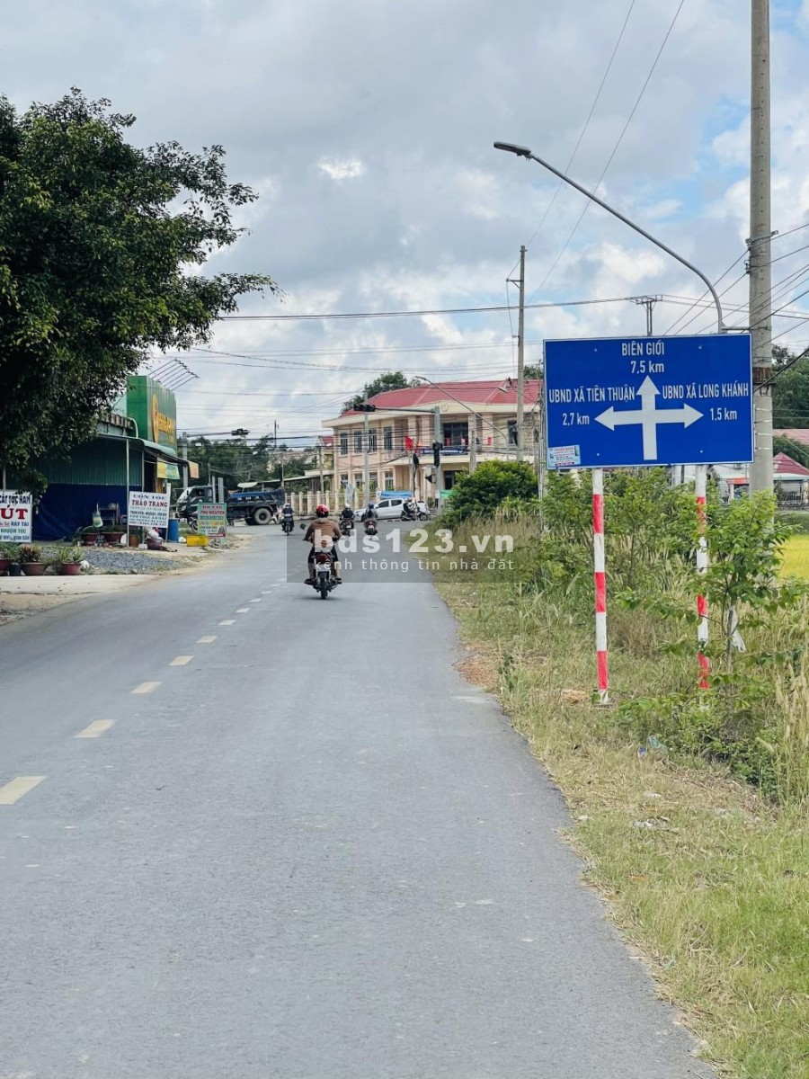Bán gấp lô đất trung tâm thị trấn Bến Cầu liên hệ 0708407680, thanh toán linh hoạt