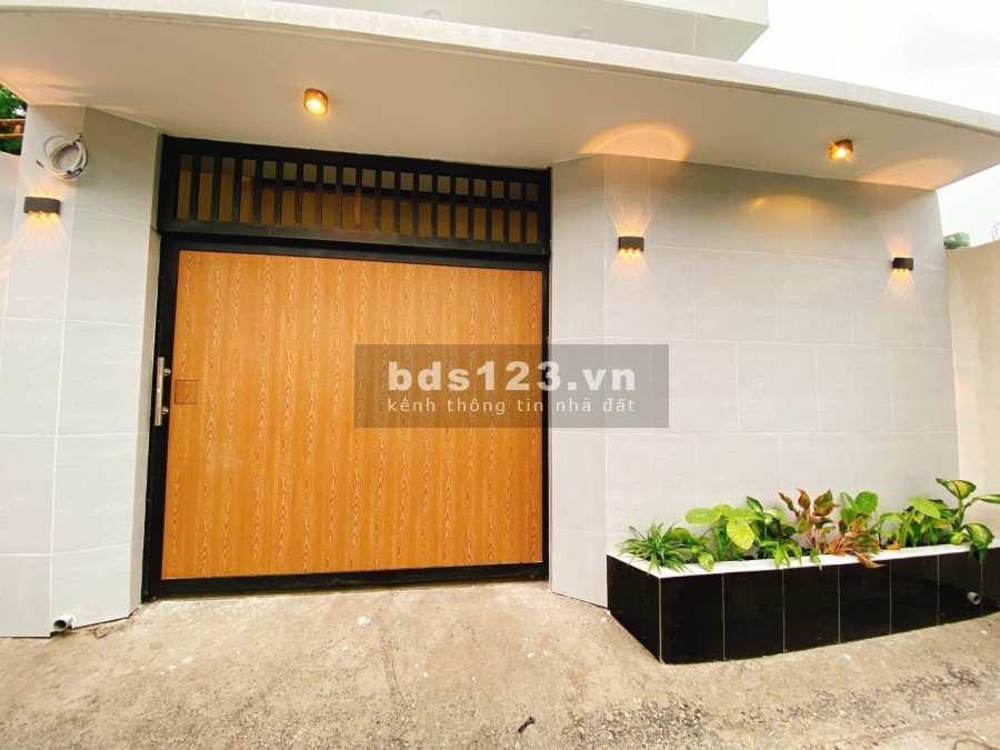 Cho thuê phòng trọ đẹp, mới xây giá 4tr và 5tr liên hệ 0909724026, khu an ninh