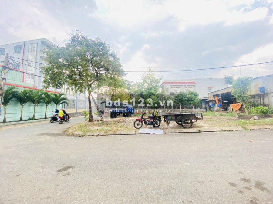 Ngân hàng TL lô đất hẻm 668 QL13, Hiệp Bình Phước, Thủ Đức, giá bán 7.2 tỷ/216m2, she, 0938955187