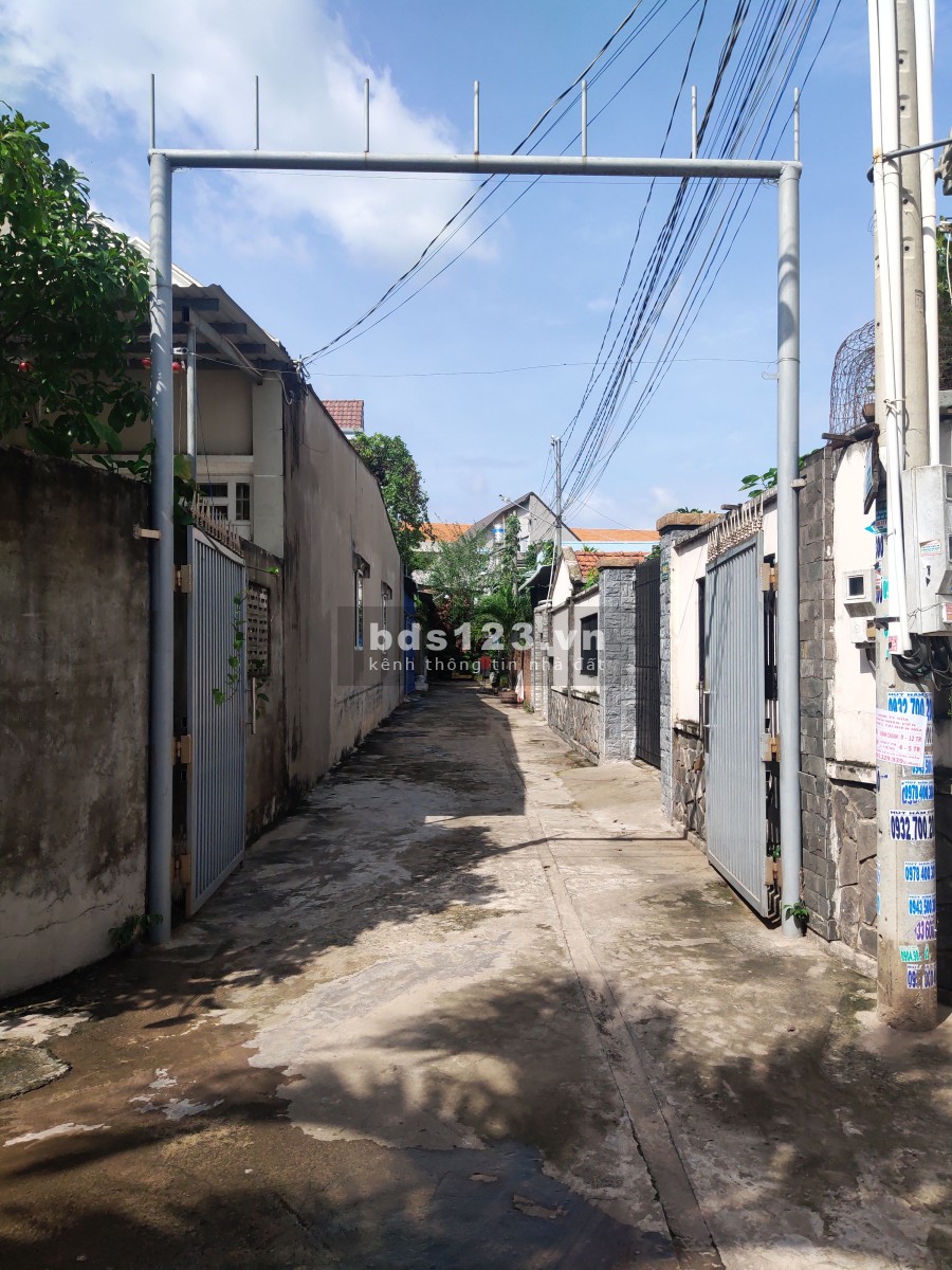 Chính chủ bán đất hẻm cụt Nguyễn Văn Tỏ giá 1 tỉ 300 pháp lý đầy đủ bán giao ngay