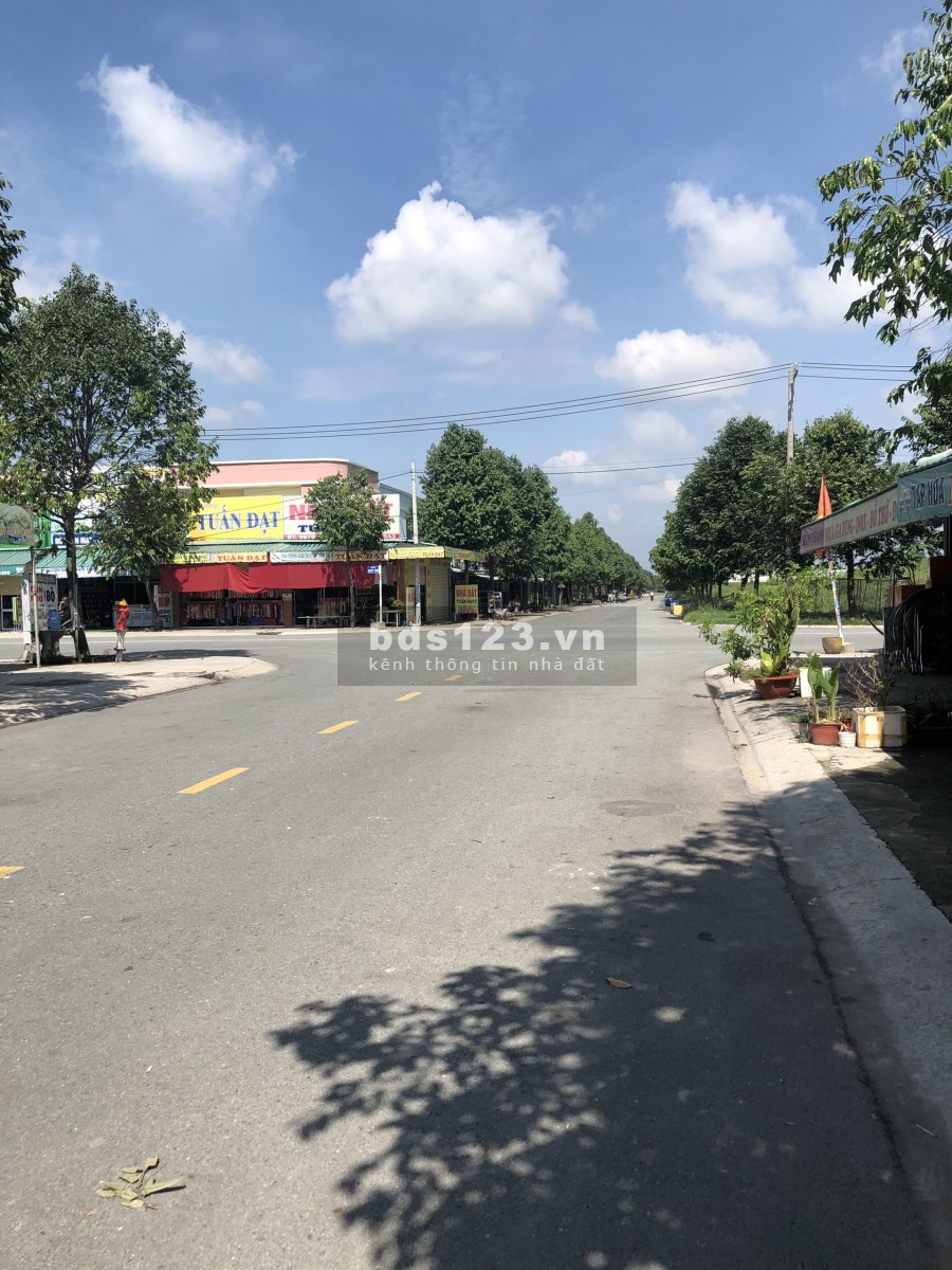 Chính chủ bán dãy trọ ngay KCN Bàu Bàng, dân cư đông kín, thu nhập ổn định 8tr/tháng lh 0399.516.673
