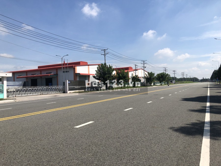 Chính chủ bán dãy trọ ngay KCN Bàu Bàng, dân cư đông kín, thu nhập ổn định 8tr/tháng lh 0399.516.673