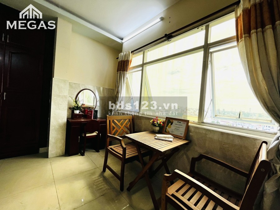 Phòng trọ ban công view kính full nội thất ngay Trường Chinh tiện ích đầy đủ, vào ở ngay